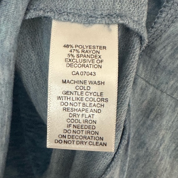 ✨NWT✨ Cupio: Women’s Long Sleeve Top- Size Medium - Picture 2 of 8